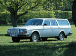 The Volvo 265 was based on the practical design of the 245 but in