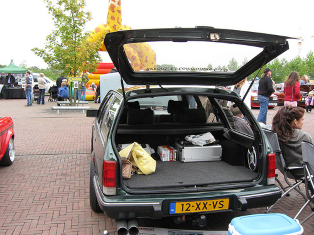 Opel Commodore Caravan. View Download Wallpaper. 500x375. Comments
