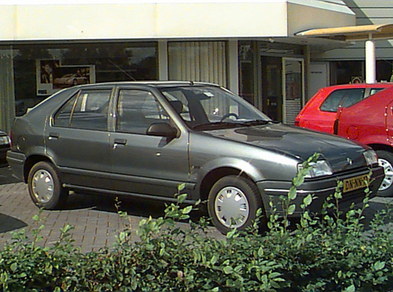Renault - 19 TR
