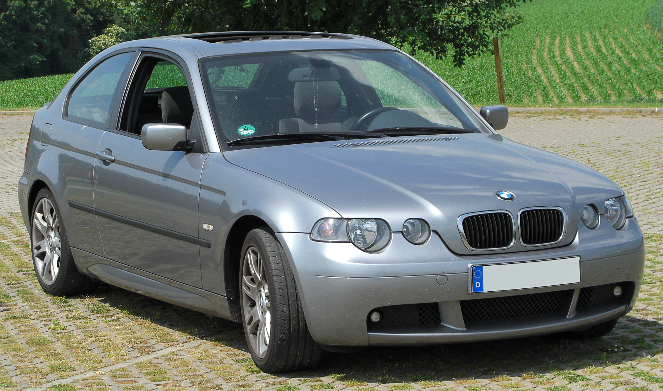 File:BMW 316ti Compact M-Sportpaket (E46) Facelift front-1 20100627
