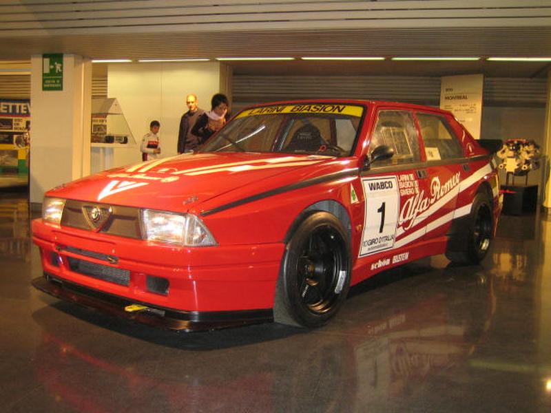 Alfa Romeo 75 Turbo - huge collection of cars, auto news and reviews,