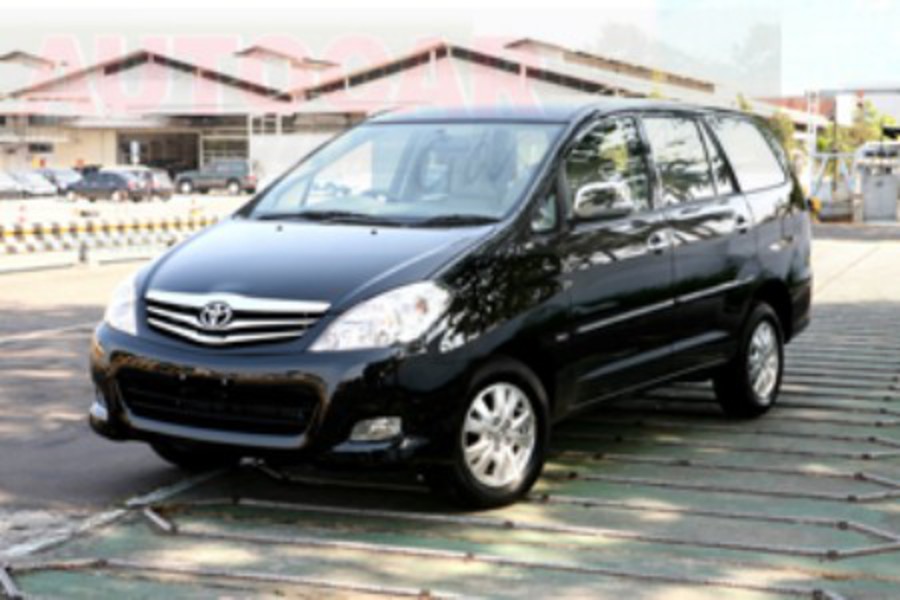 Toyota Innova - The largest image gallery of Indian cars on weebly