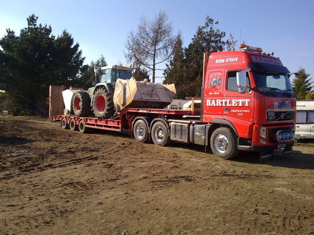 low loader and Volvo FH6 8ton tipper making them extremely adaptable to