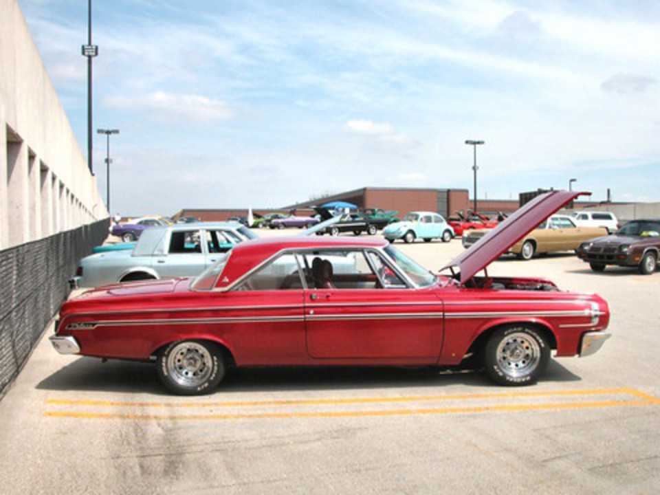1964 Dodge Polara 500 Hardtop Red svr (2005 WW@WD DCTC) DSCN7207