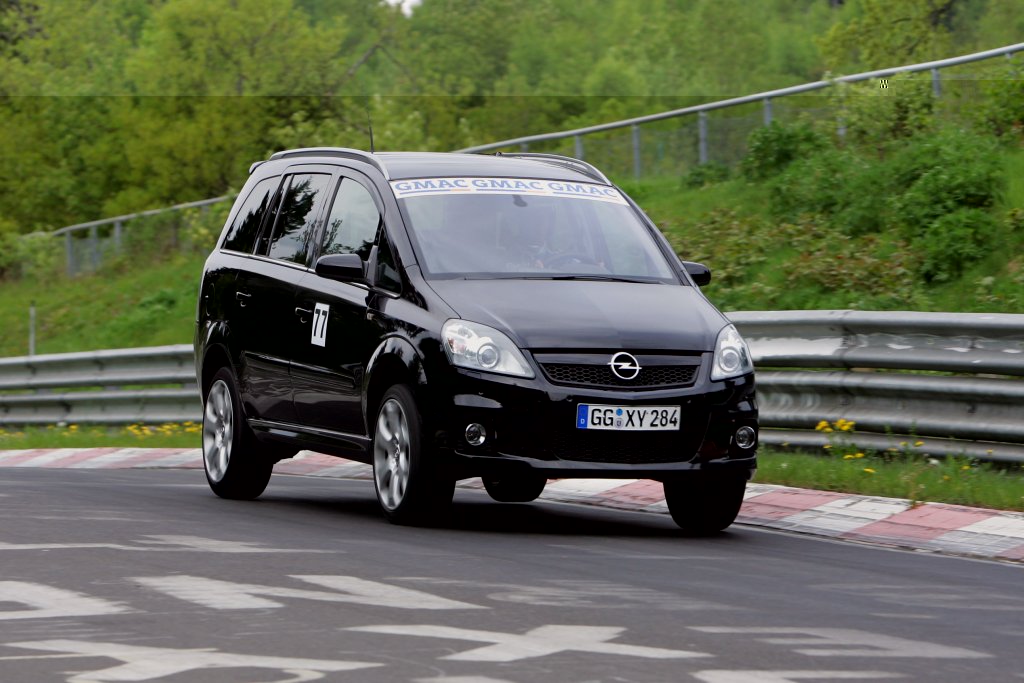 Der Opel Zafira OPC hat am Montag den 15.