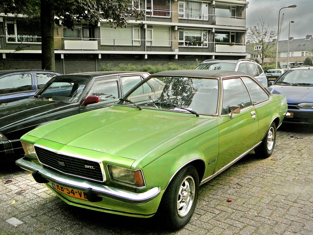 Opel Commodore A Coupe Automatic 2500 G