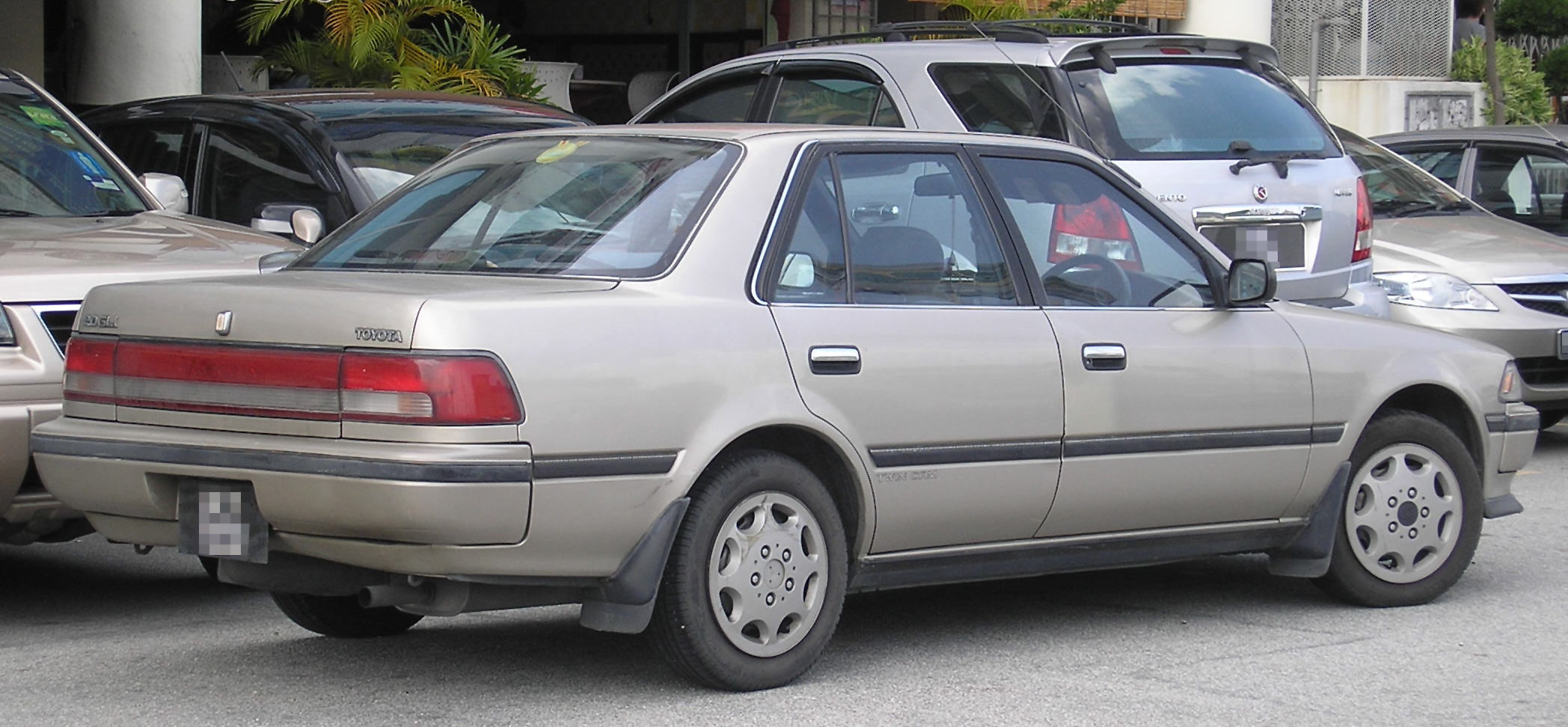 File:Toyota Corona (T170) (rear), Serdang.jpg