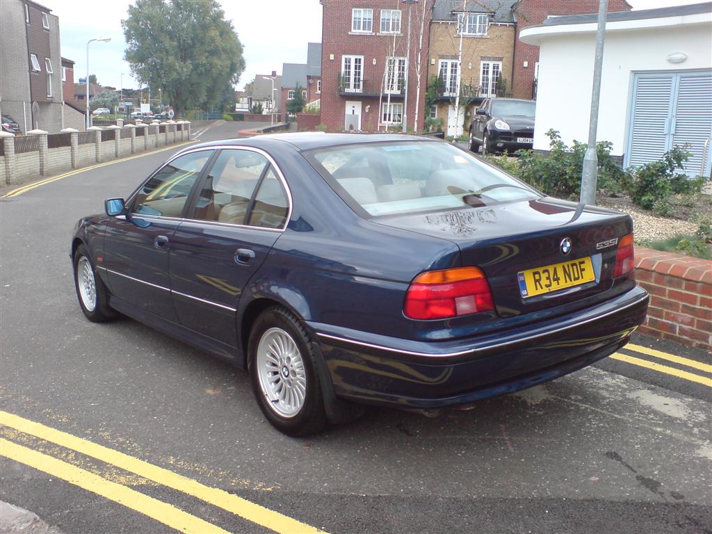 File:BMW 535i SE auto.JPG