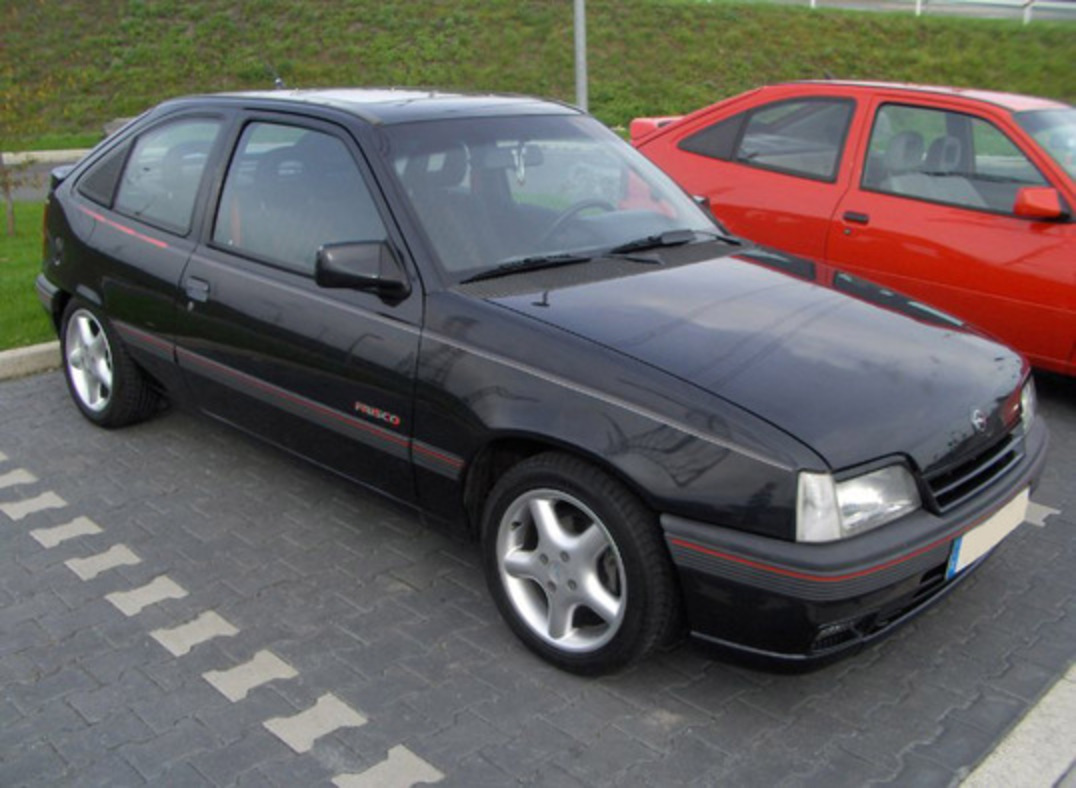 Opel kadett 16i (958 comments) Views 5188 Rating 95