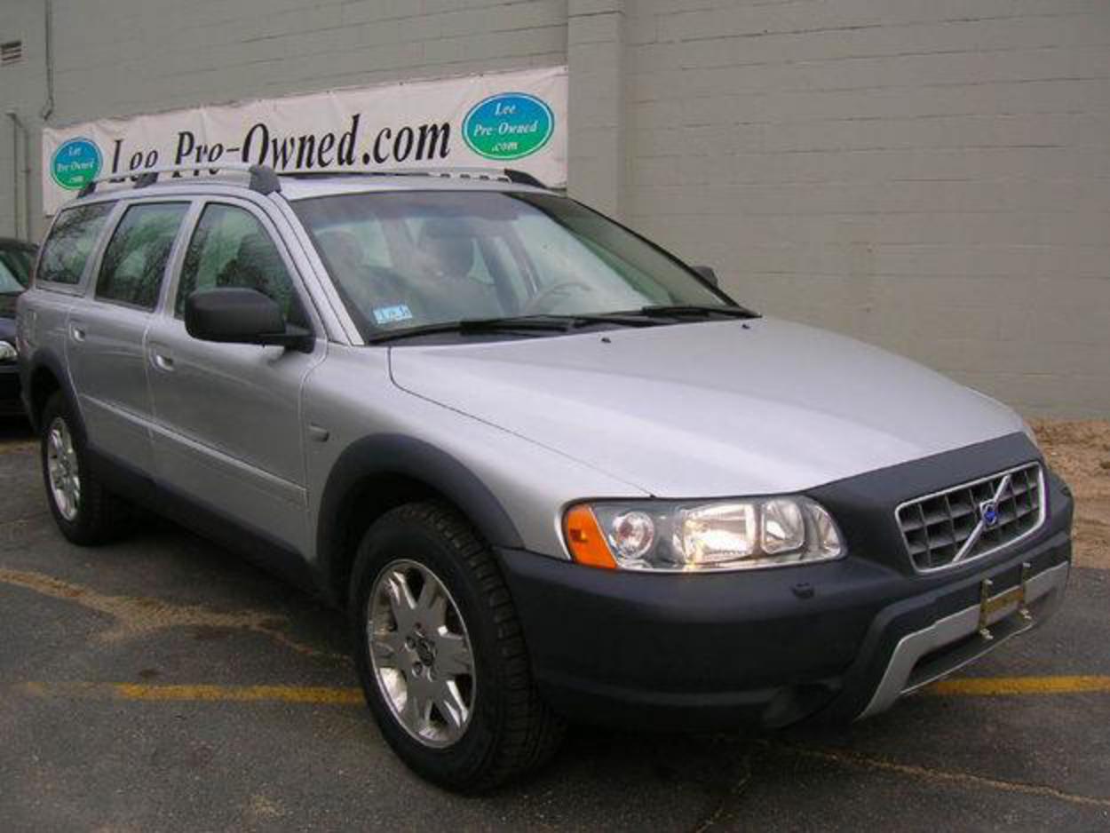 Pictures of 2005 Volvo XC70 Cross Country-Lee Volvo Wellesley