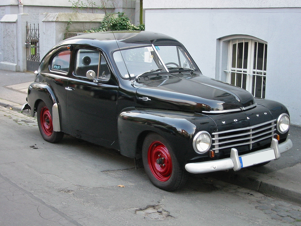 Model Volvo PV 444 is begining 1947 in Sweden. The end of make is 1958.