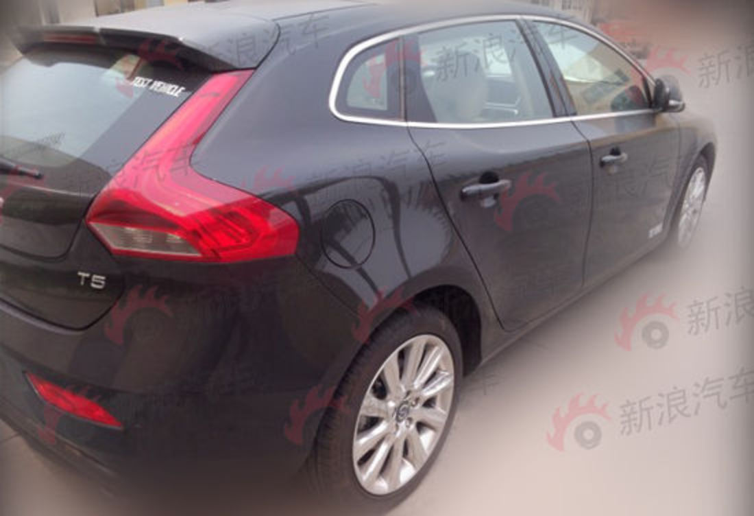 Volvo V40 T5 testing in China. The V60 is imported and so will the V40.