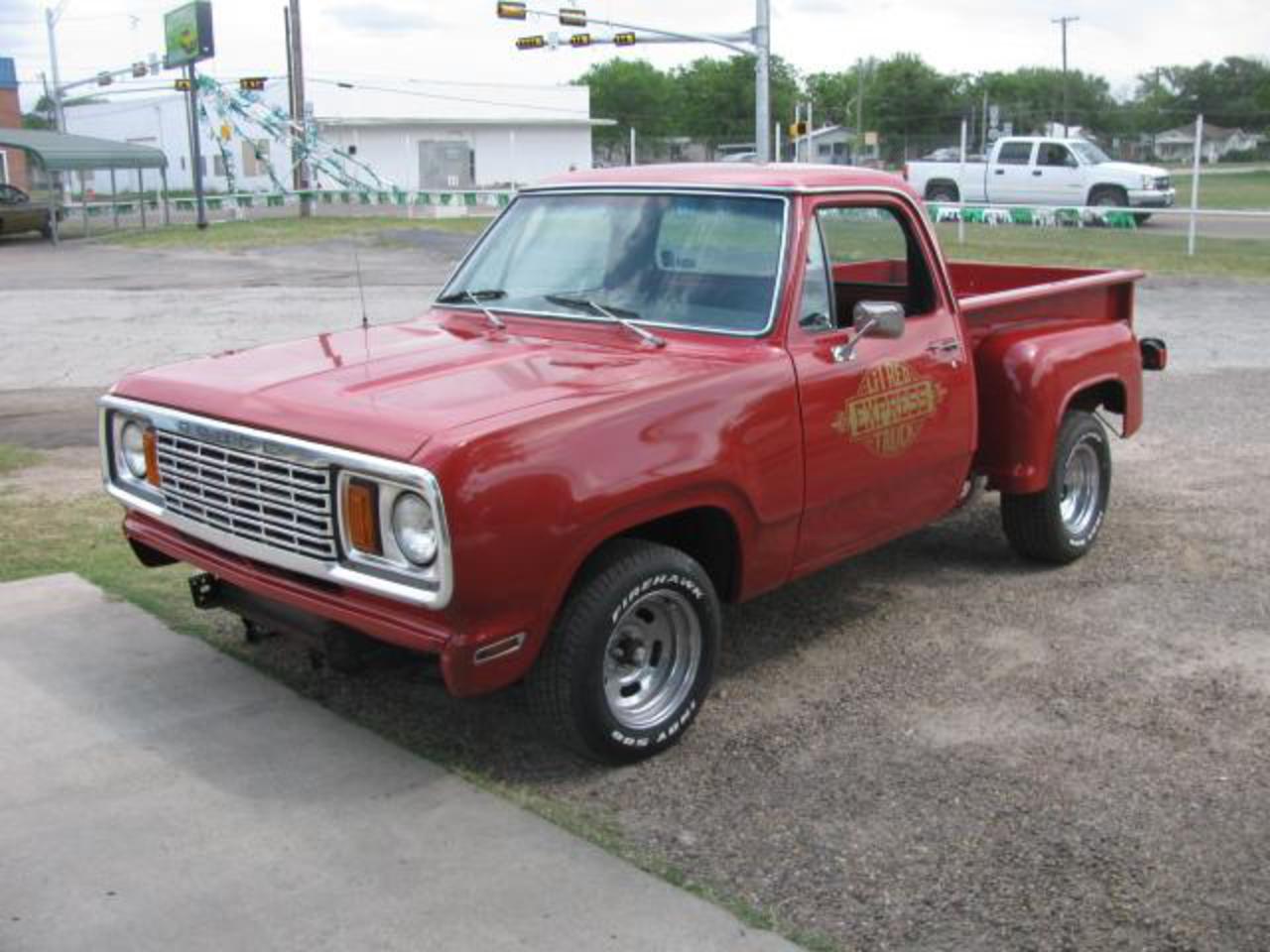 1978 Dodge D 150 LIL RED EXPRESS in Cuero TX from Lucas Mopars