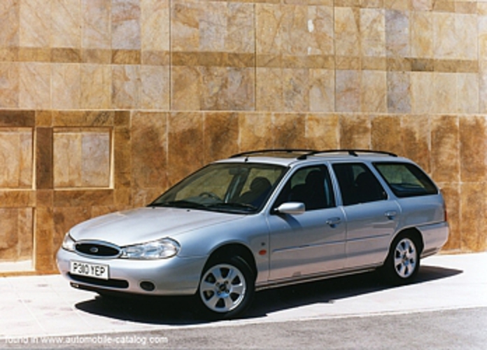 Мондео 98 года. Ford Mondeo II 98. Форд Мондео 2 универсал. Ford Mondeo 1998 USA Wagon. Ford Mondeo mk2 Wagon.