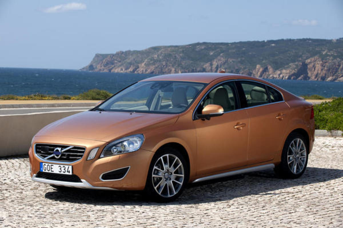 2012 Volvo S60 T5 Review: Car Reviews