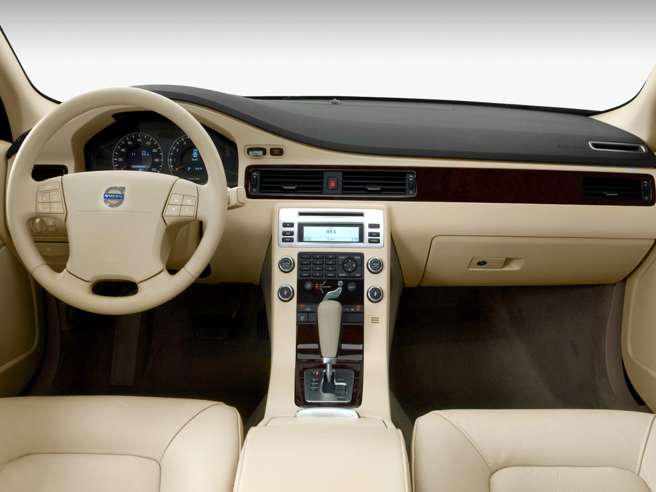 Volvo S80 V8 AWD Car Interior