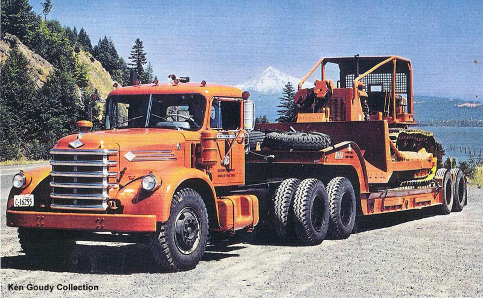 TopWorldAuto >> Photos Of Diamond T COE - Photo Galleries