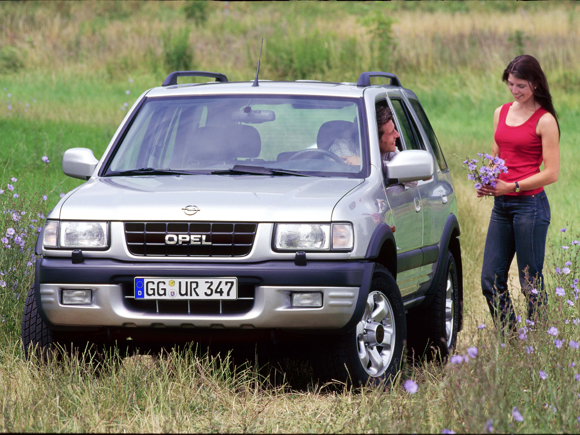 You can vote for this Opel Frontera photo