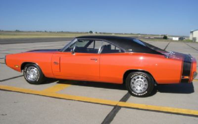 1970 DODGE CHARGER PHOTO