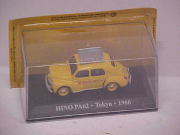 Delprado Models 1/43 1966 Hino PA62 "Taxi" Tokyo With Display Case In