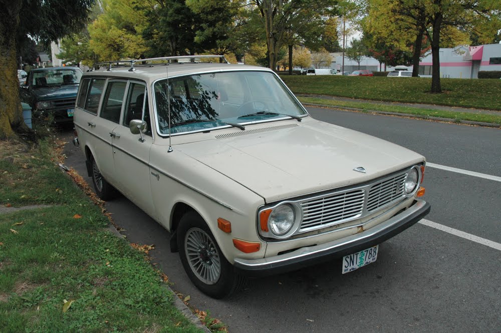 Volvo 145 wagon. View Download Wallpaper. 1000x665. Comments