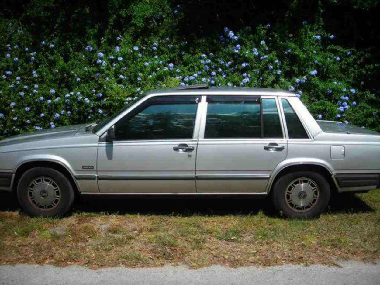 Volvo 740 GLE - huge collection of cars, auto news and reviews, car vitals,