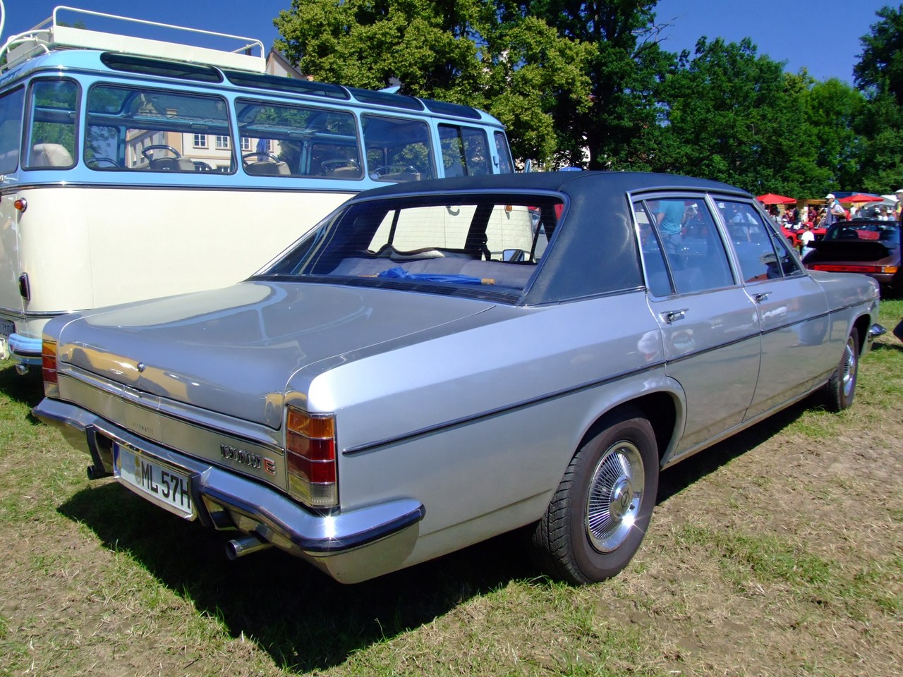 File:Opel Diplomat E 1972 2.jpg