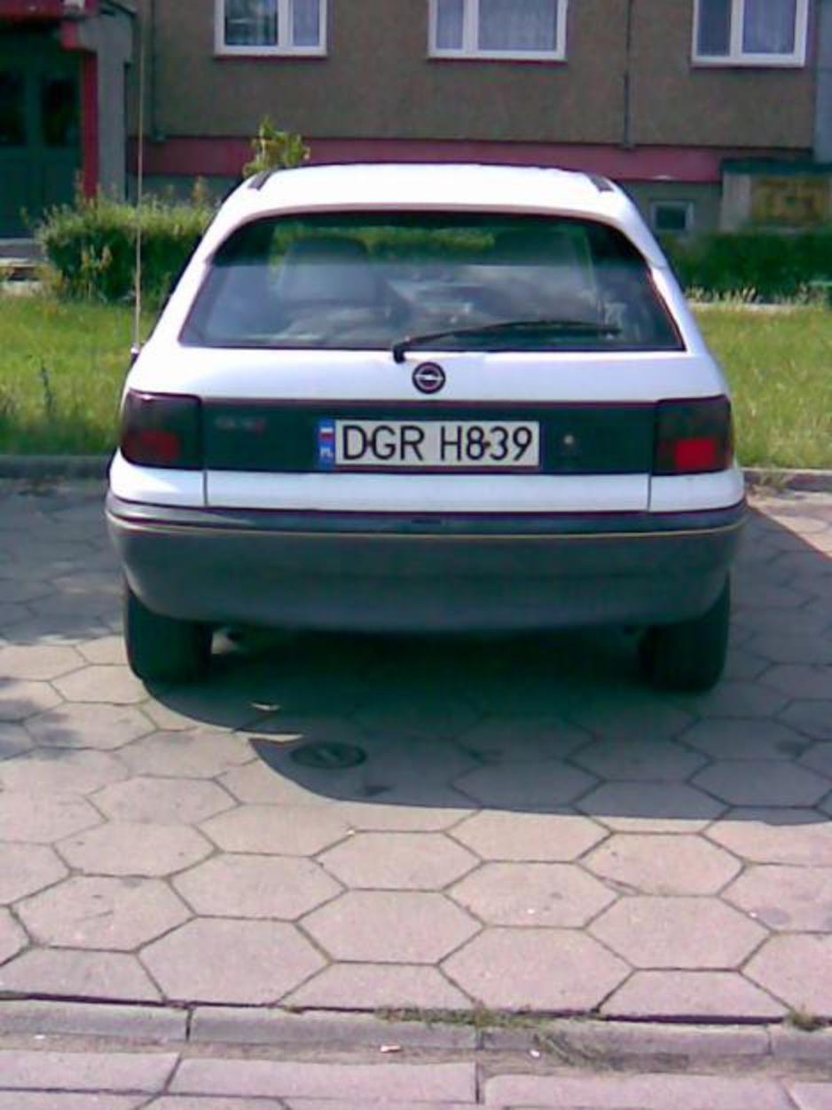 Sprzedam Opel Astra 1.7D - Samochody