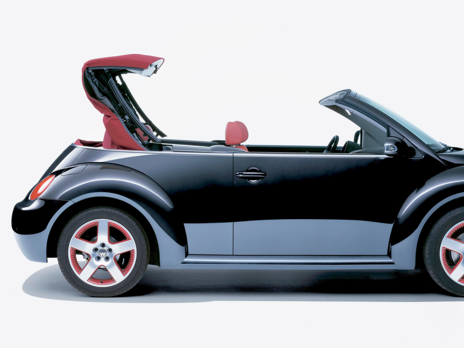 Volkswagen New Beetle 1600. View Download Wallpaper. 1600x1200. Comments
