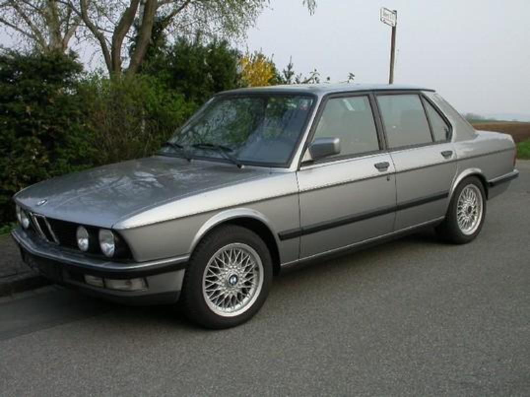BMW 525e Titelbild. Zur Bilderstrecke?
