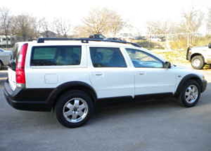 2004 Volvo XC70 CrossCountry AWD Wagon-1 owner--56K actual miles-NICE