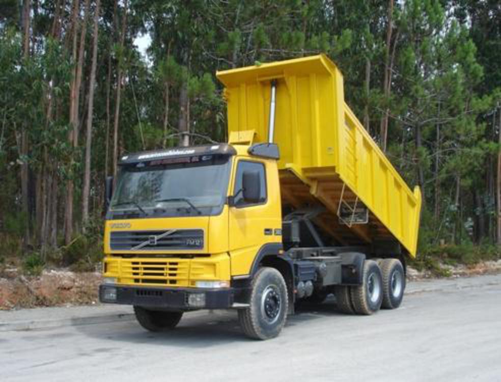 Pictures of Volvo FM12 380 6x4 for 2002