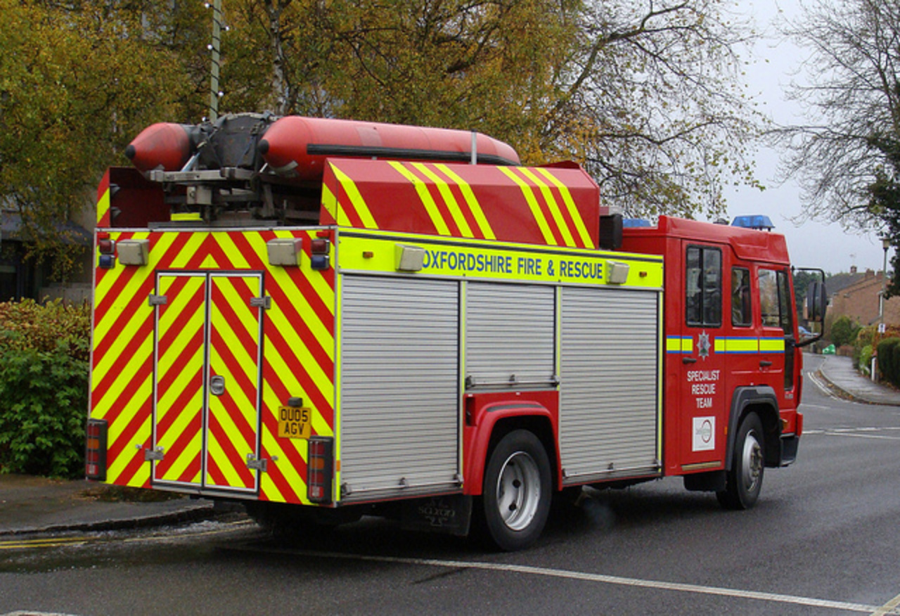 Oxfordshire Fire & Rescue, Volvo FL250 OU05 AGV (FJ X 06R1)