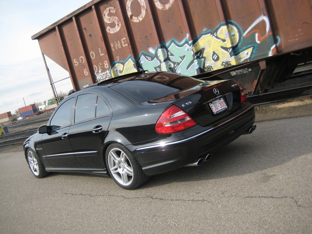 Mercedes e class w211 Black