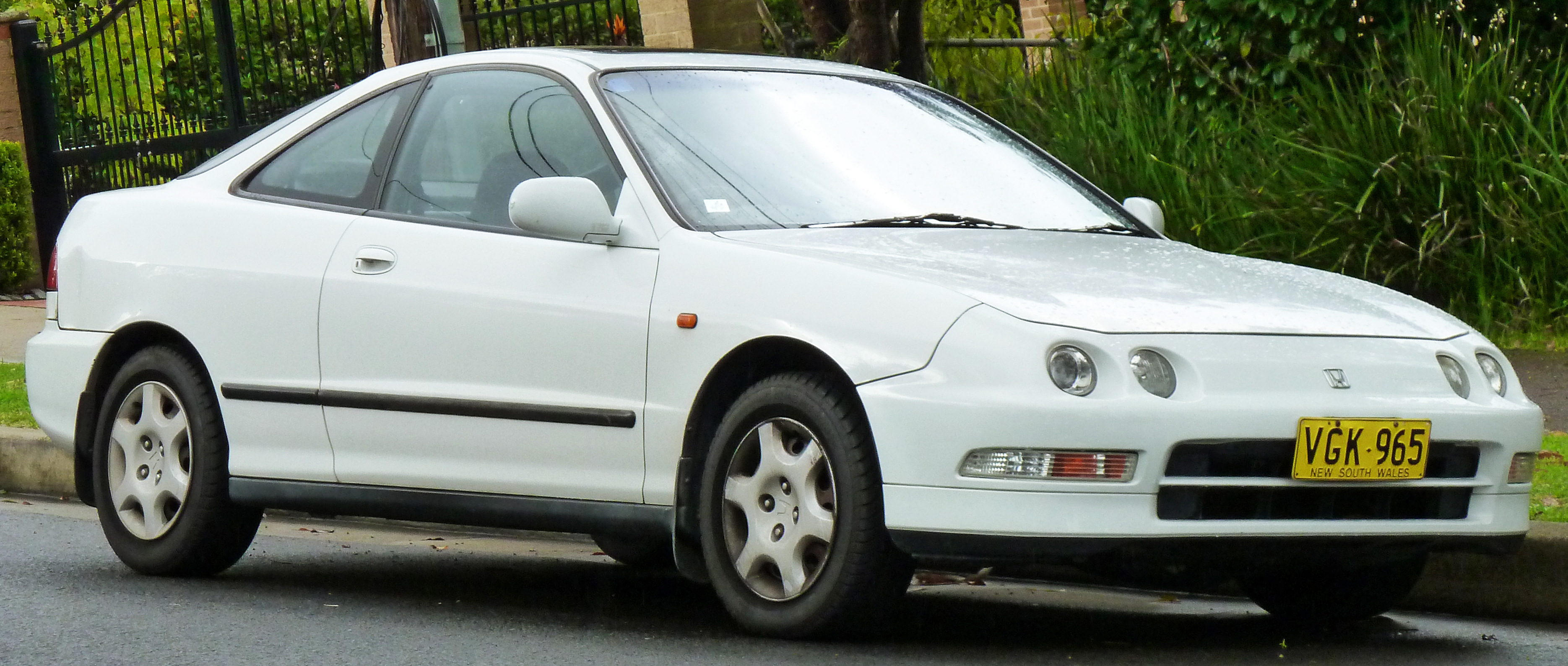 File:1993-1997 Honda Integra GSi coupe (2011-04-28)