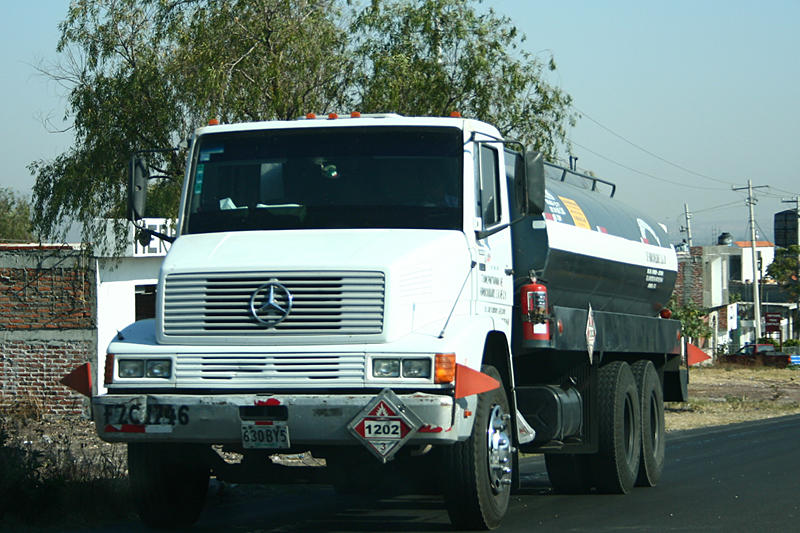 mercedes benz l 2121 konkretni modelova ada l 2121 v robce vozidla