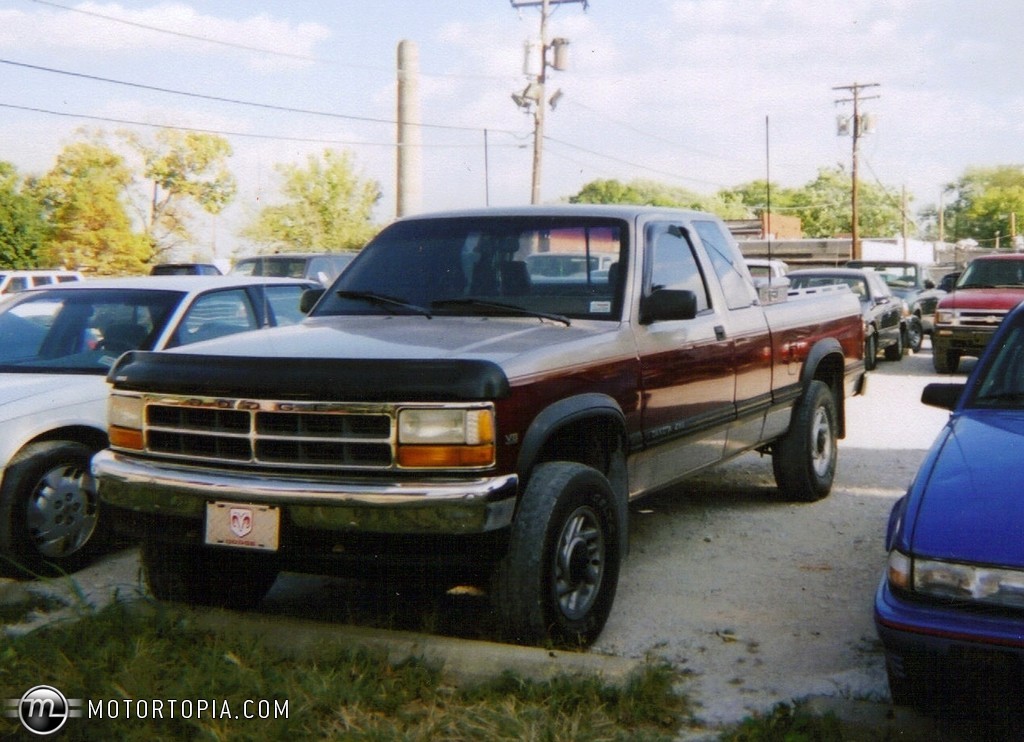 Photo of a 1992 Dodge Dakota 4x4 LE ("The Dodge")