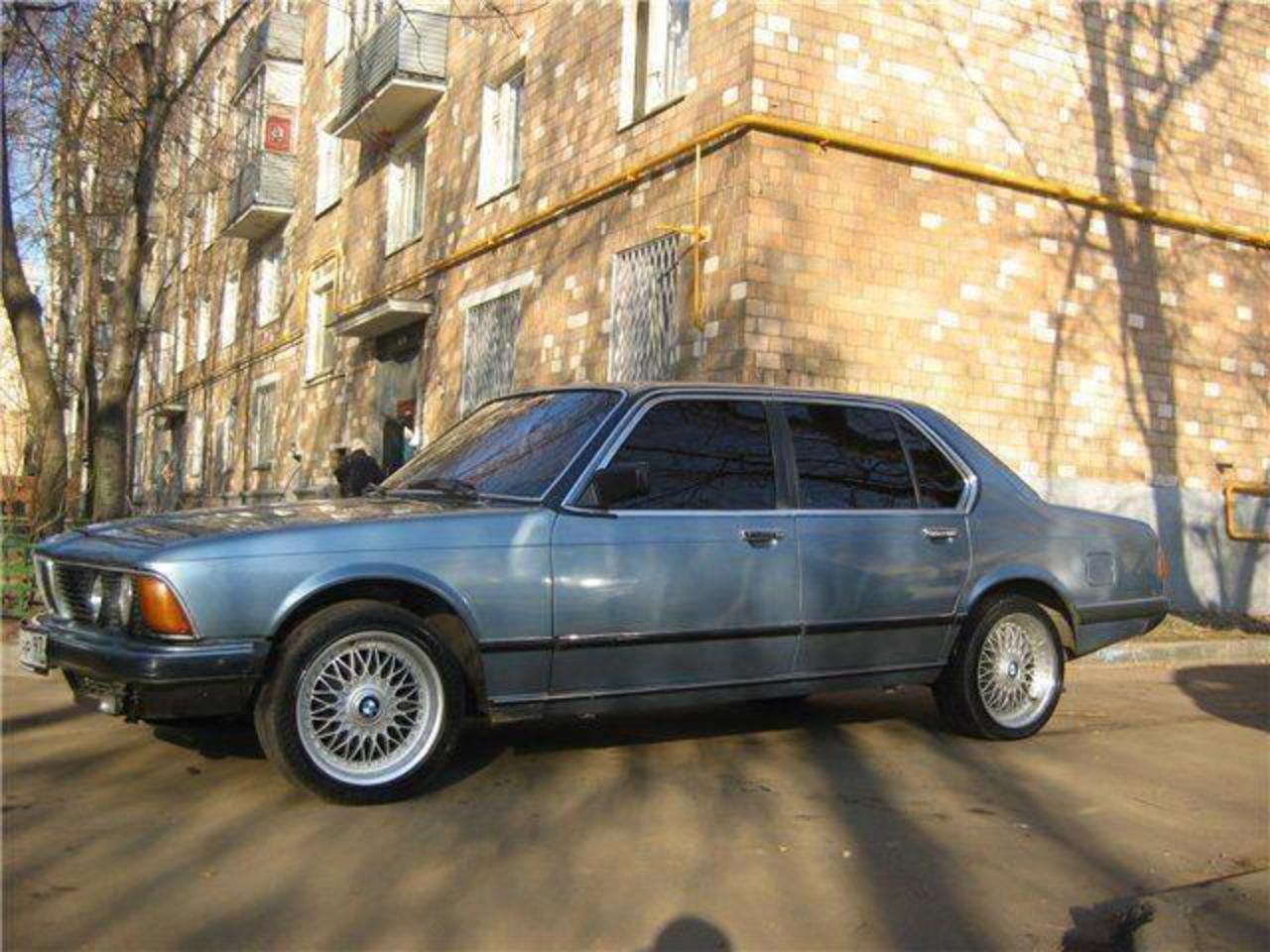 Photo Gallery (pictures, images): Car: bmw 732i. Article: Car: bmw 732i >