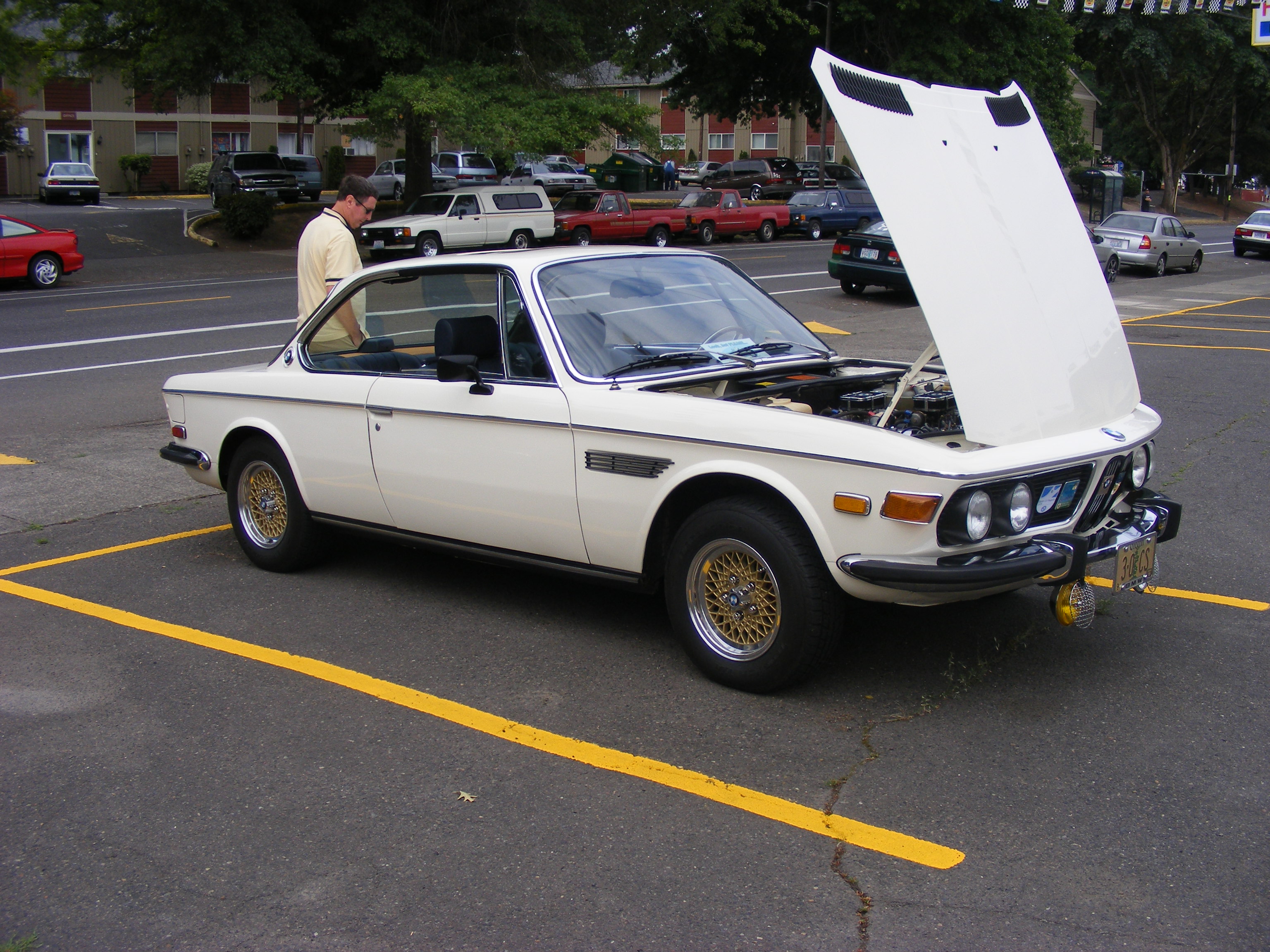 White 1973 BMW 30CS