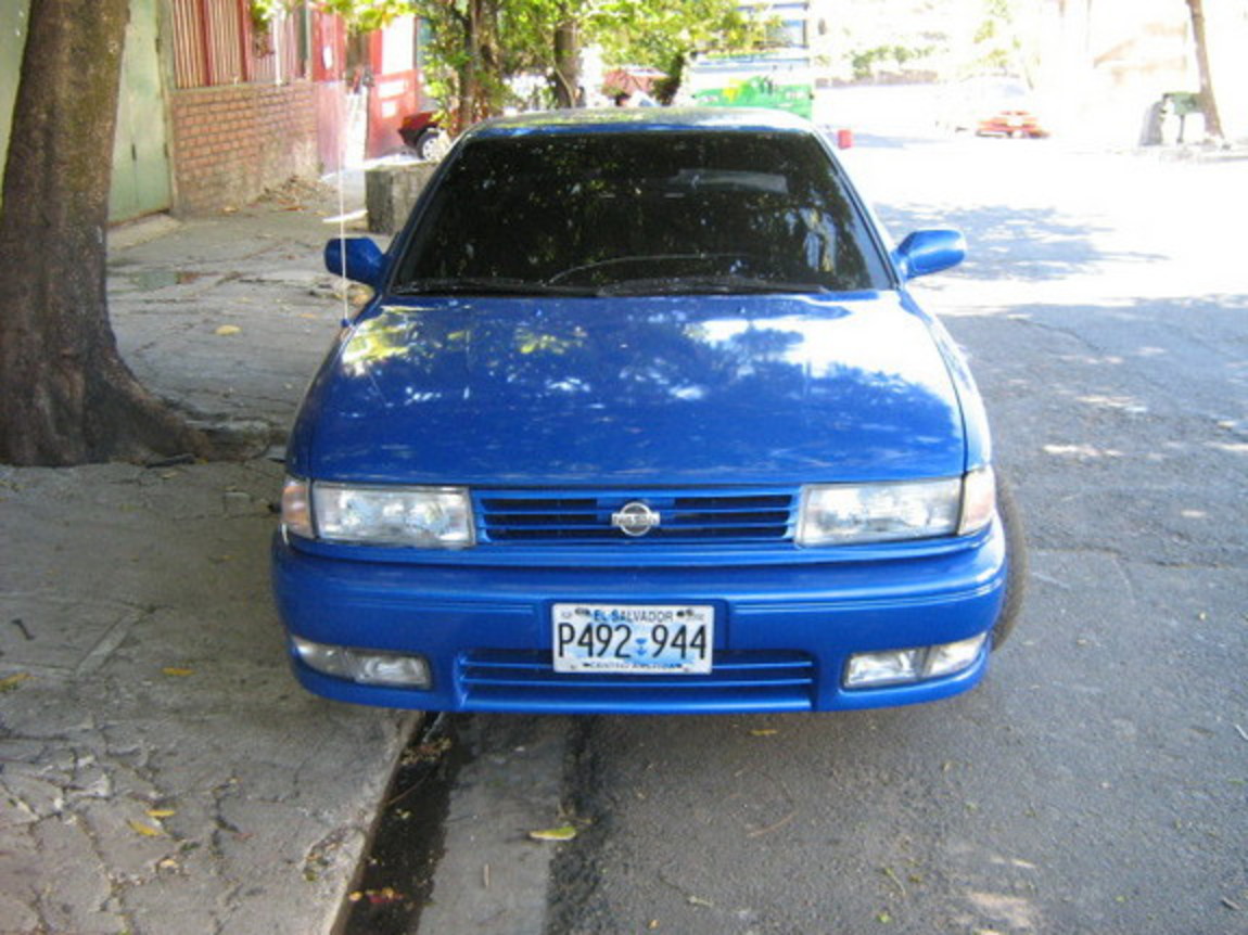 Nissan Sentra B13 Se-r with Euro Engine and few things!! The front