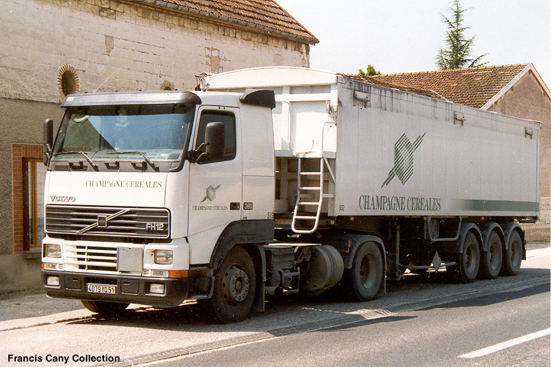 Champagne Cereales Volvo FH12-380 taken at Athis, France in October 2001.