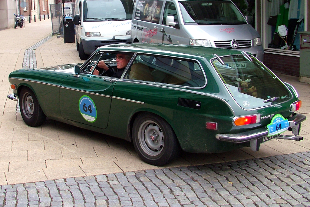 Volvo 1800ES Automatic â€“ The Netherlands