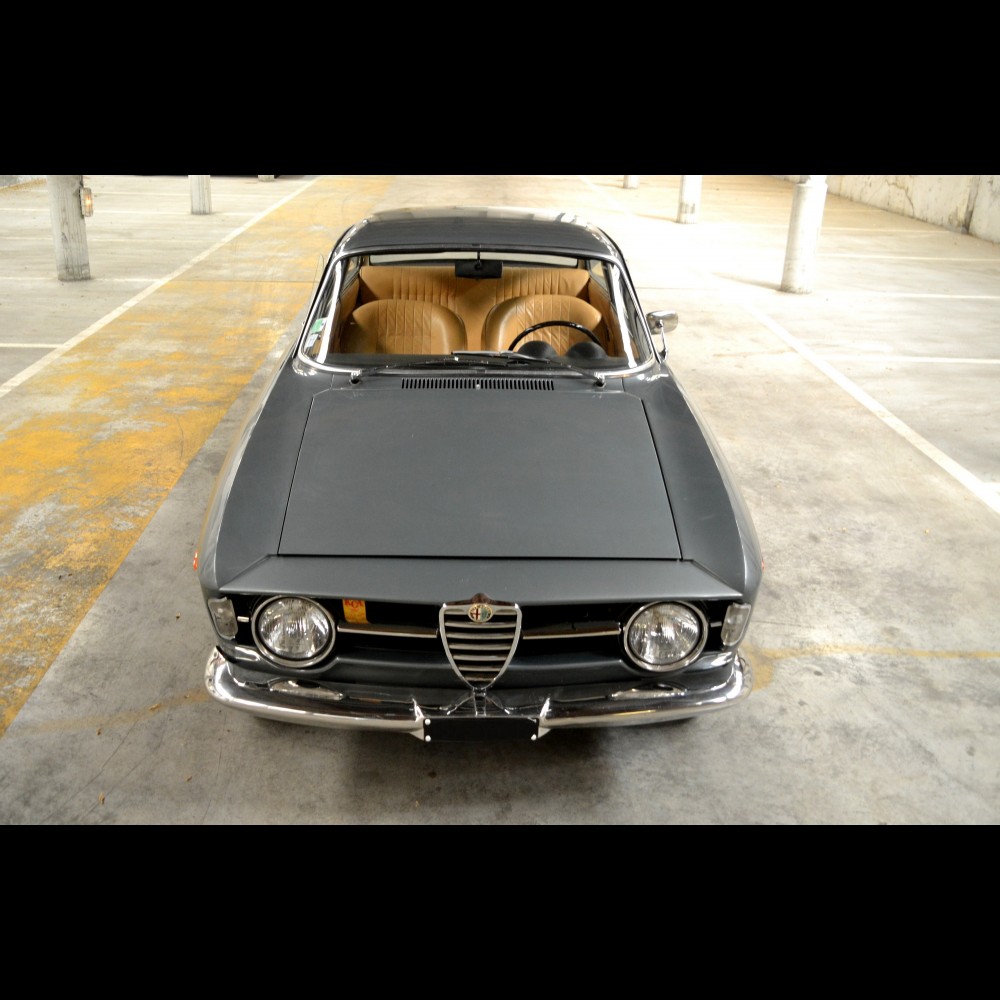 1969 Alfa Romeo Giulia 1300 GT Junior
