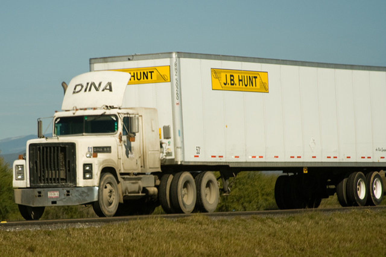 S s trucks. Dina тягач. Dina old Trucks. M3s грузовик. #Dina_Truck #dina #Truck #oldtruck #old_Trucks.