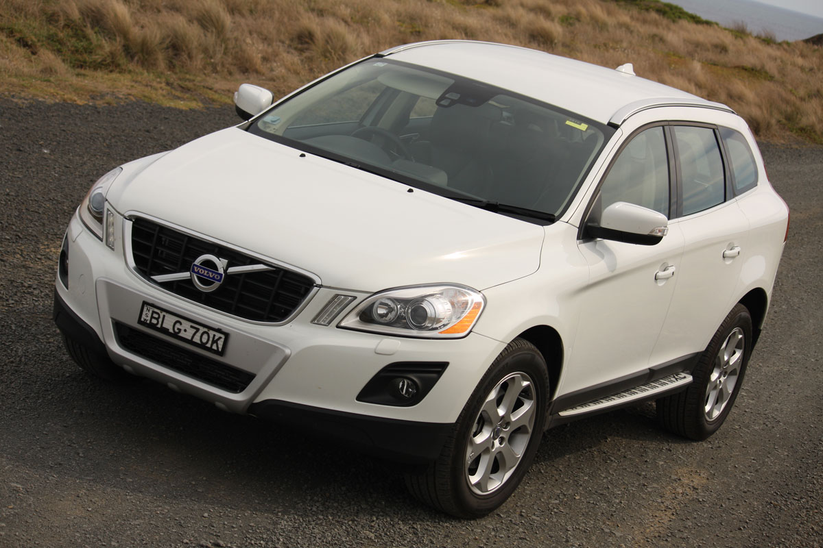 2010 Volvo XC60 T6 Road Test Review