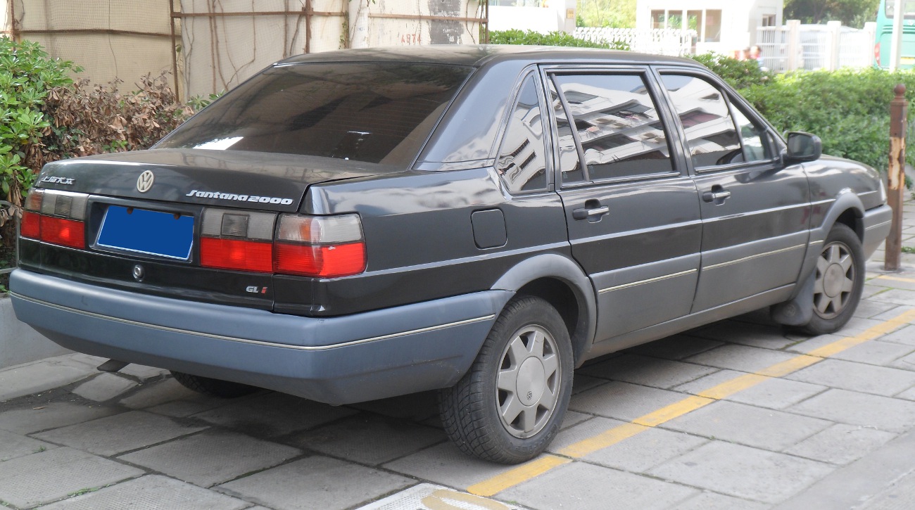 File:Volkswagen Santana 2000 02 China 2012-04-22.JPG