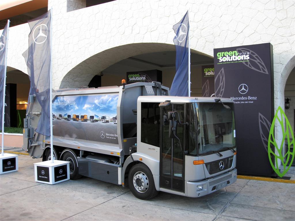 Mercedes Econic