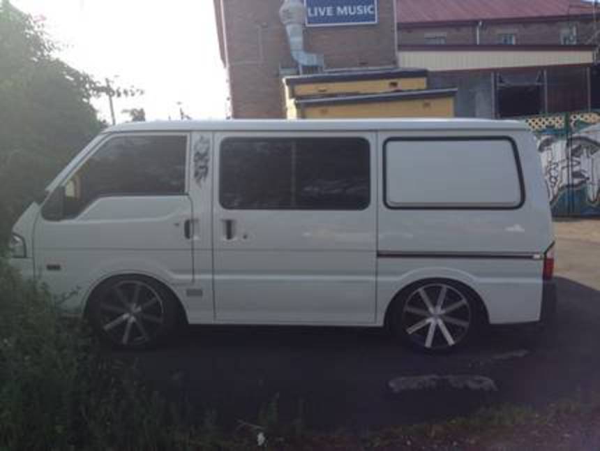 Mazda e1800 van, nice sound system, van was a, in the back,