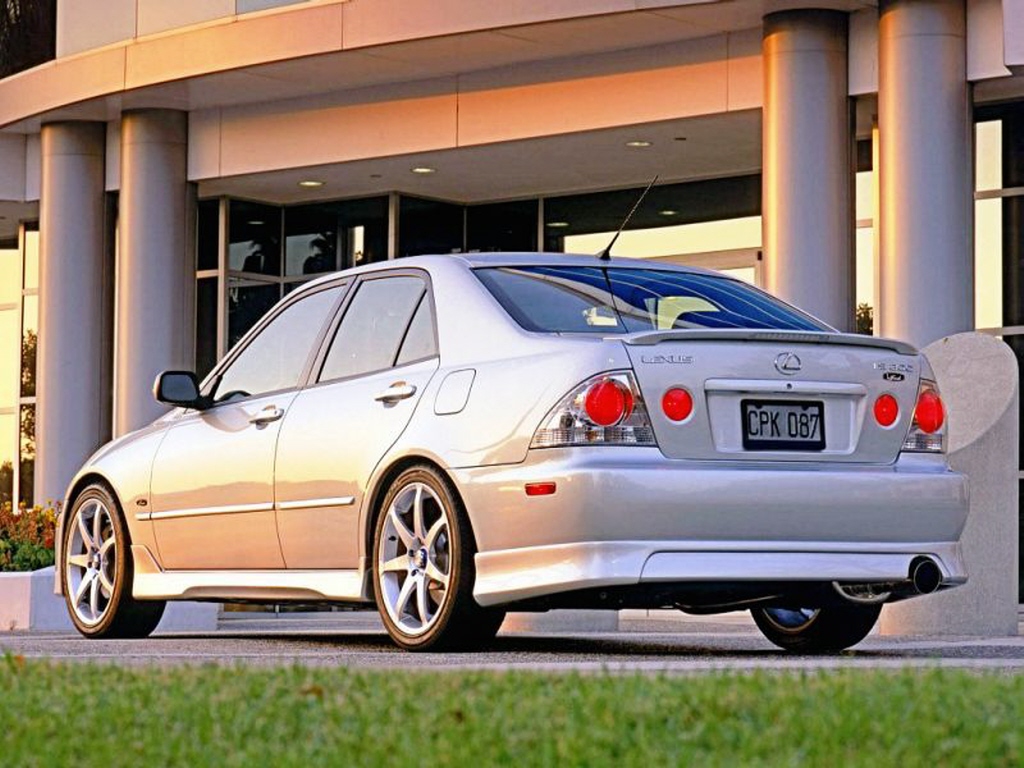 2003 Lexus IS 300 5-Speed picture, exterior