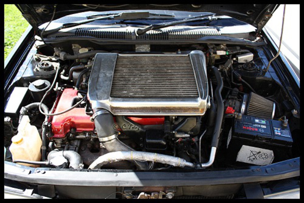 Black Nissan Sunny GTi-R Engine